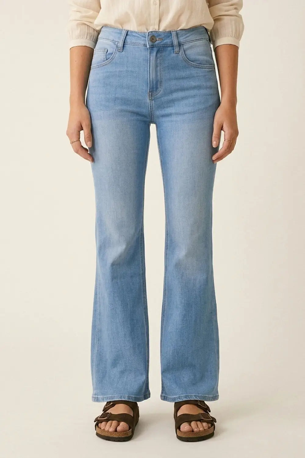 Light Wash Flared Stretch Jeans