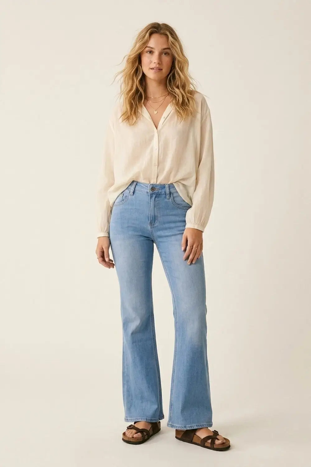 Light Wash Flared Stretch Jeans