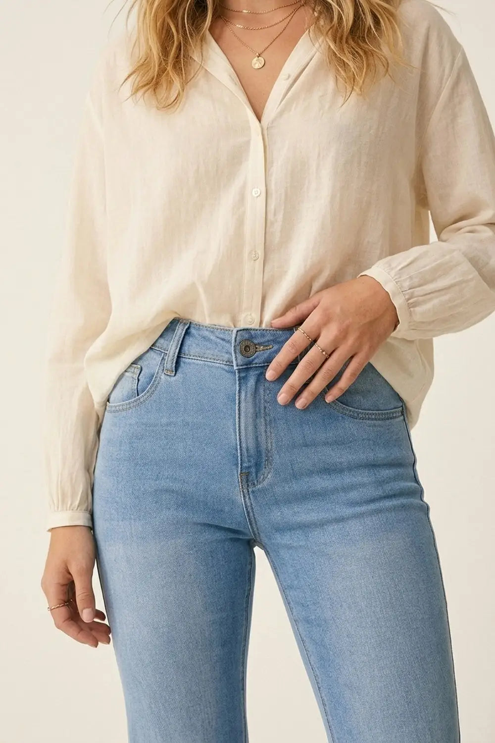Light Wash Flared Stretch Jeans