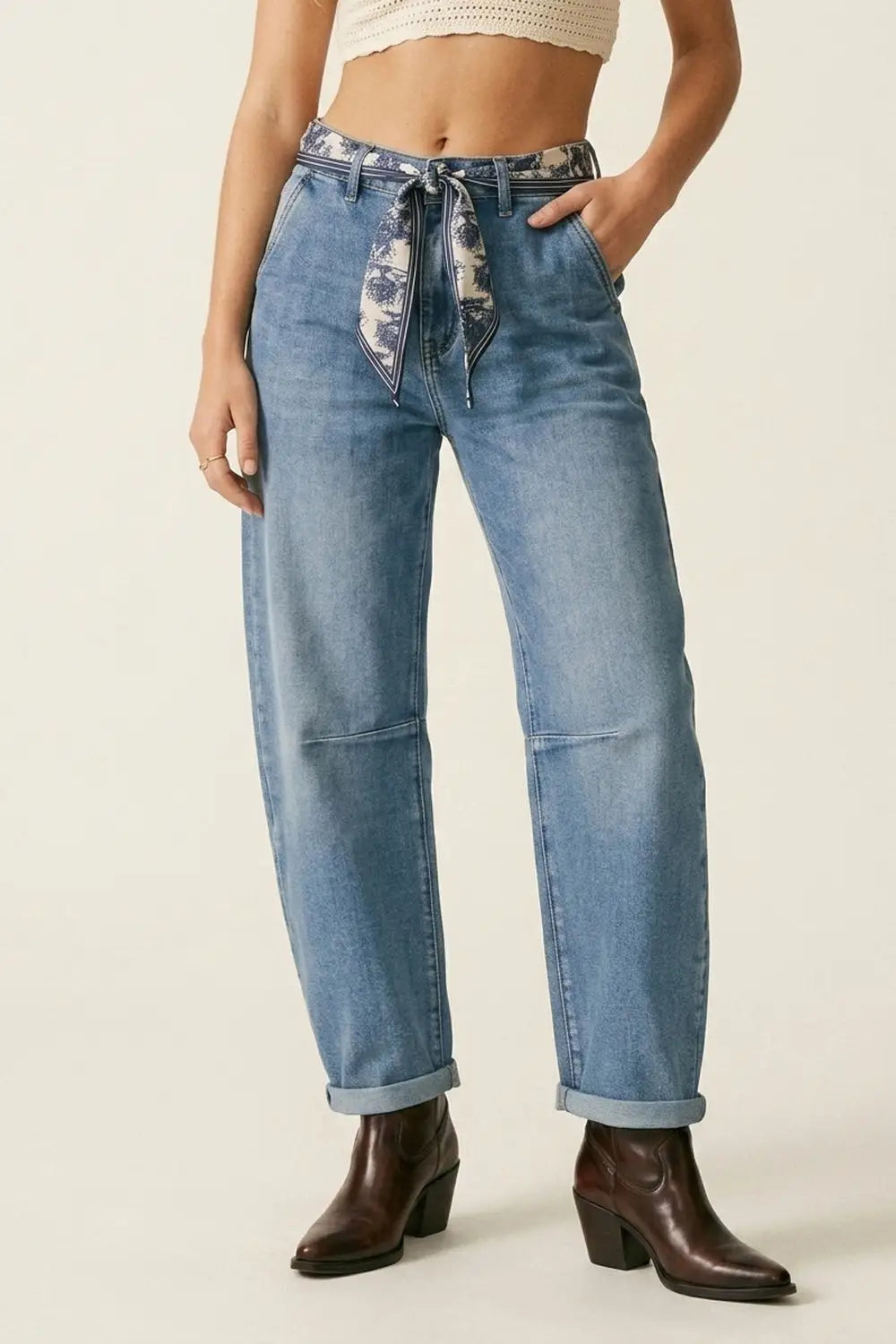 Light Wash Barrel Leg Jeans With Knee Seam Detail