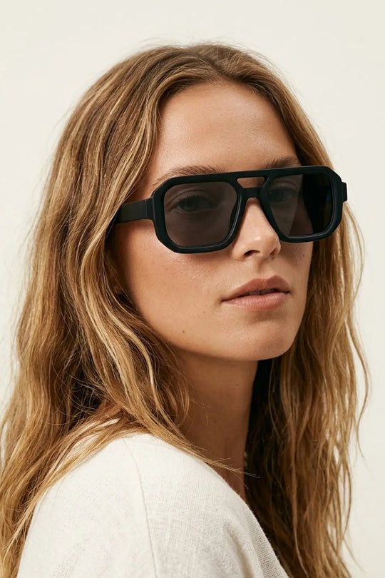 Black Oversize Geometric Frame Thick Temple Urban Sunglasses - BLACK / ONE - Sunglasses
