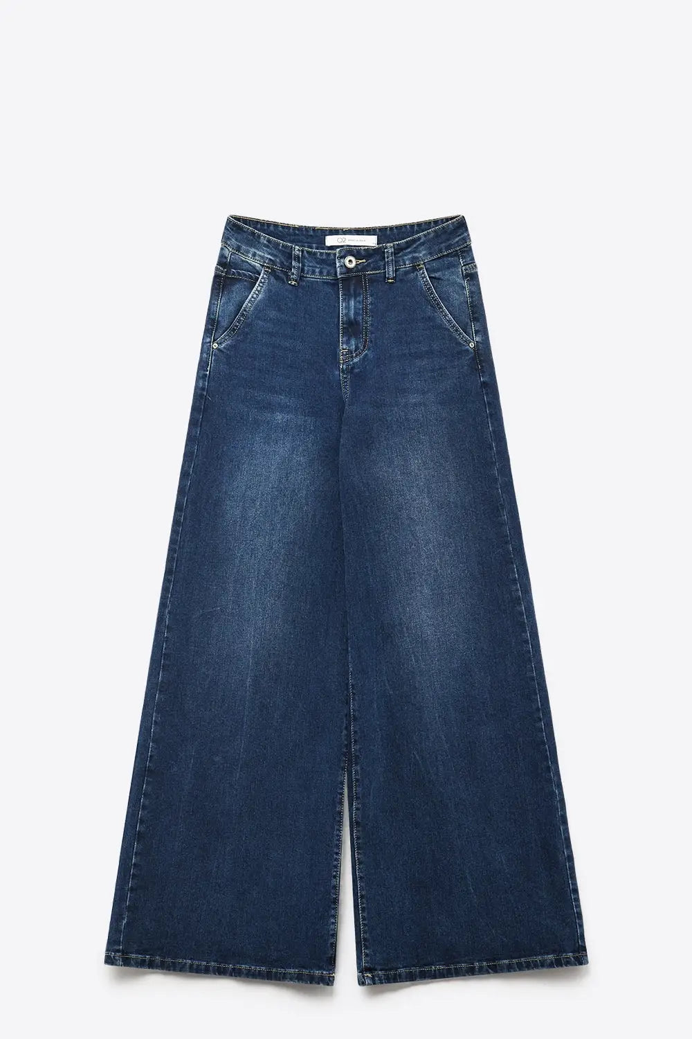 Super wide leg jeans in mid-wash