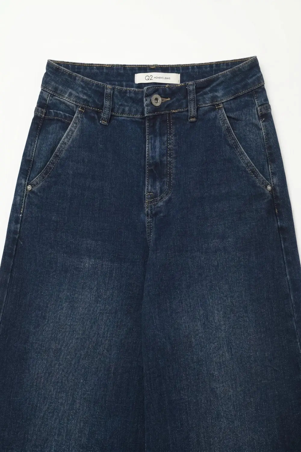 Super wide leg jeans in mid-wash