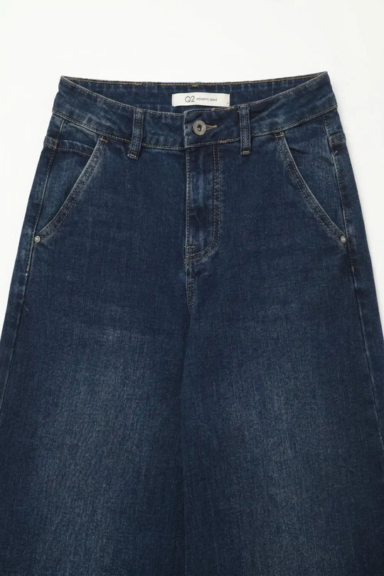 Super wide leg jeans in mid-wash