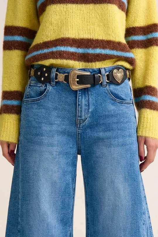 Black Faux Leather Heart Embellished Western Buckle Detail Belt - Belts