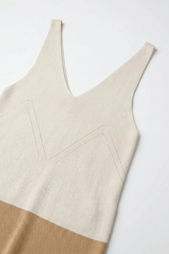 Beige Colorblock Ribbed Knit V-Neck Cropped Tank Top - BEIGE / ONE - Tops