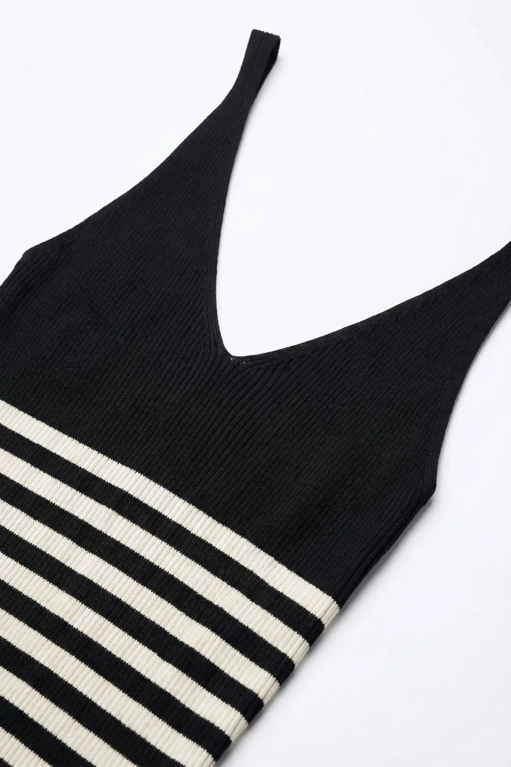 Black Stripe Ribbed Knit V-Neck Fitted Cropped Tank Top - BLACK / ONE - Tops