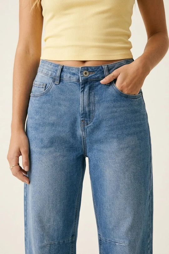 Blue Relaxed Fit Light Wash barrel Jeans with side stitching