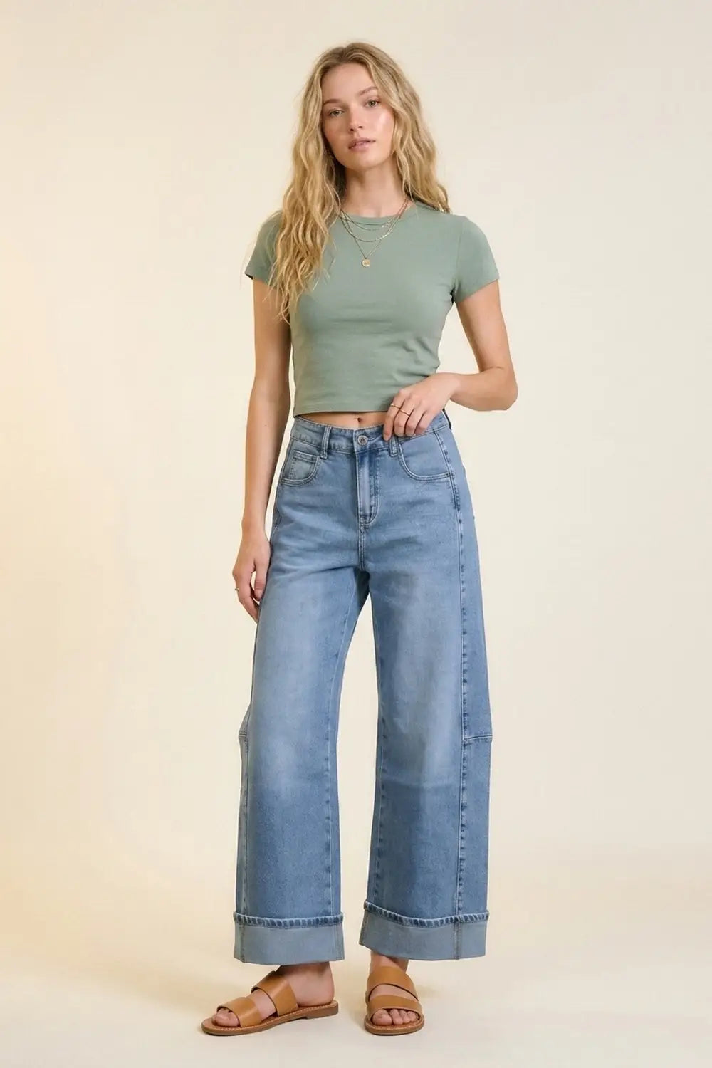 Blue Wide-Leg Light Wash Denim Jeans with Cuffs barrel Style