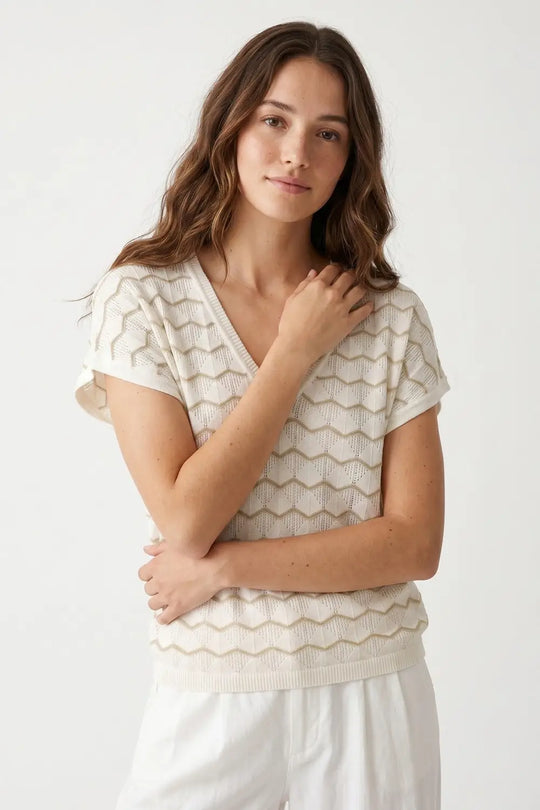 white Geo Knit V-Neck Short Sleeve Regular Fit Top - WHITE / ONE - Sweaters