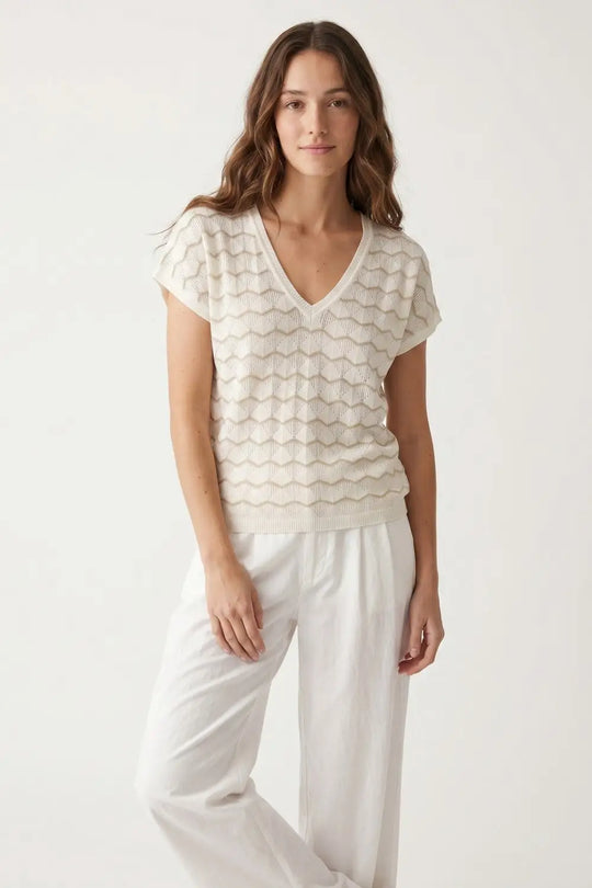 white Geo Knit V-Neck Short Sleeve Regular Fit Top - WHITE / ONE - Sweaters