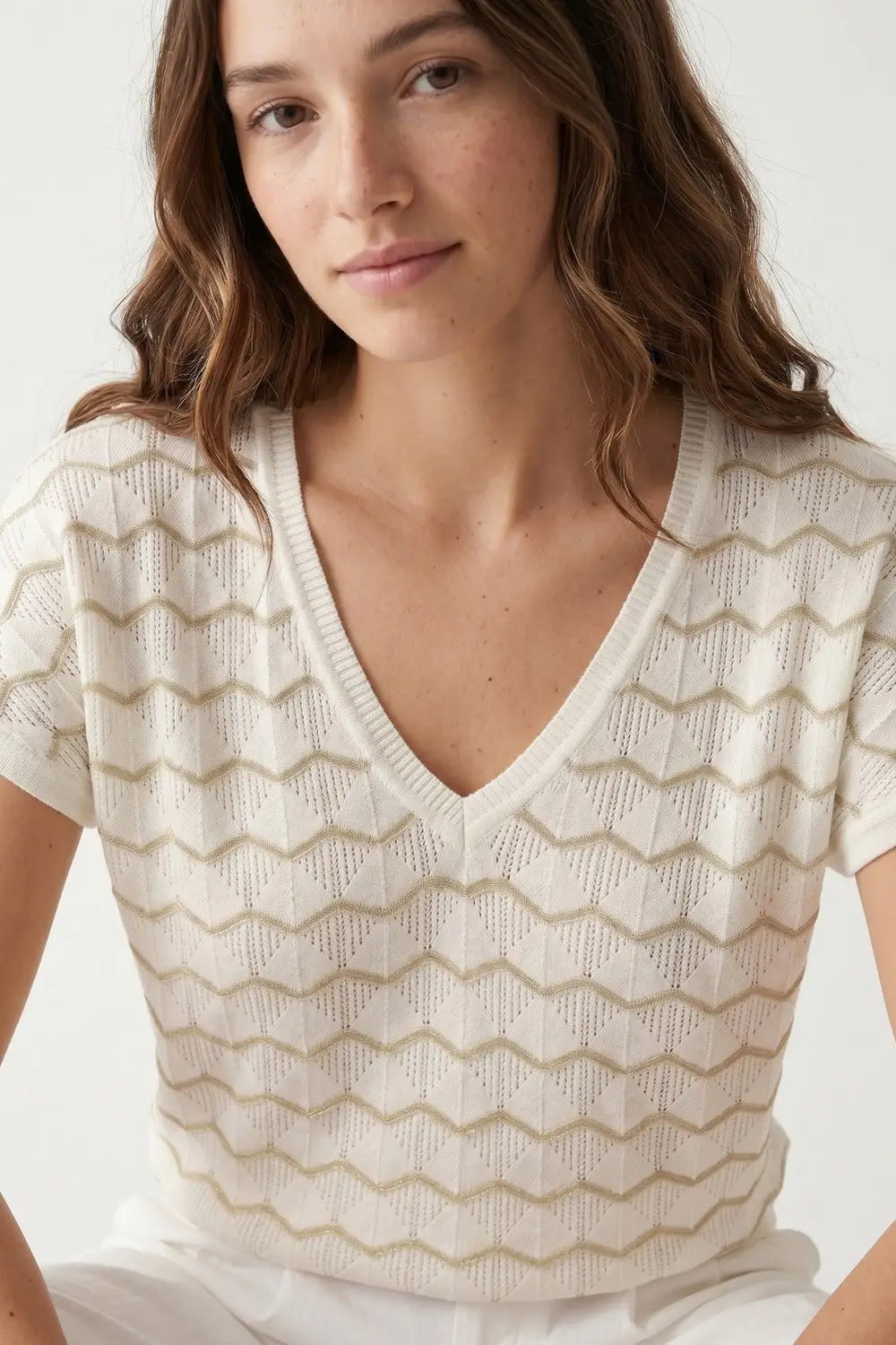 white Geo Knit V-Neck Short Sleeve Regular Fit Top - WHITE / ONE - Sweaters