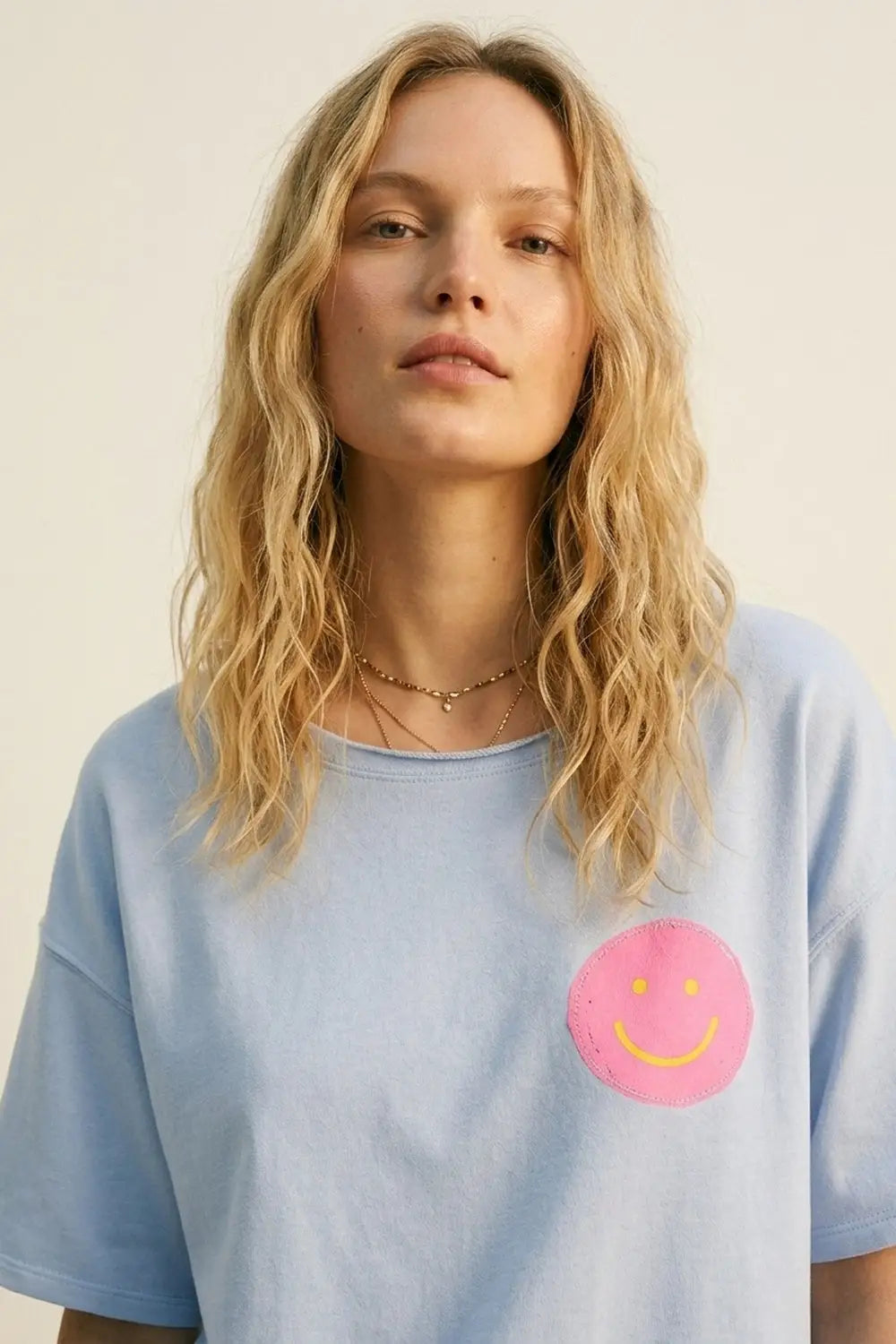 Light Blue Relaxed Fit sweatshirt with Pink Smiley - BLUE / ONE - T-Shirts