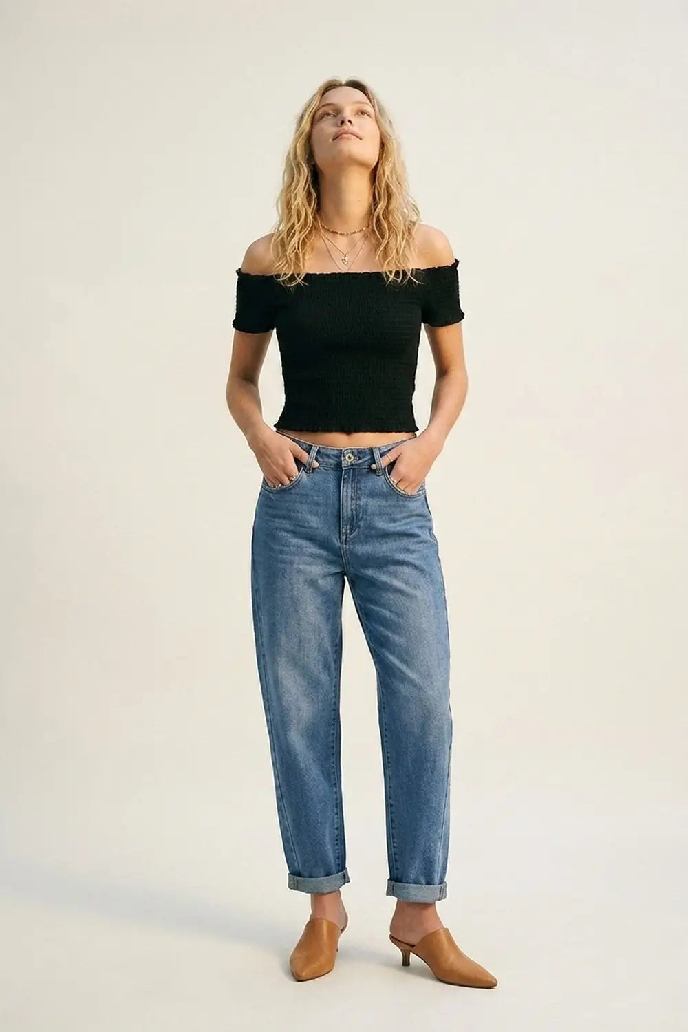 High-Waist Slouchy Balloon Jeans in Light Wash Denim