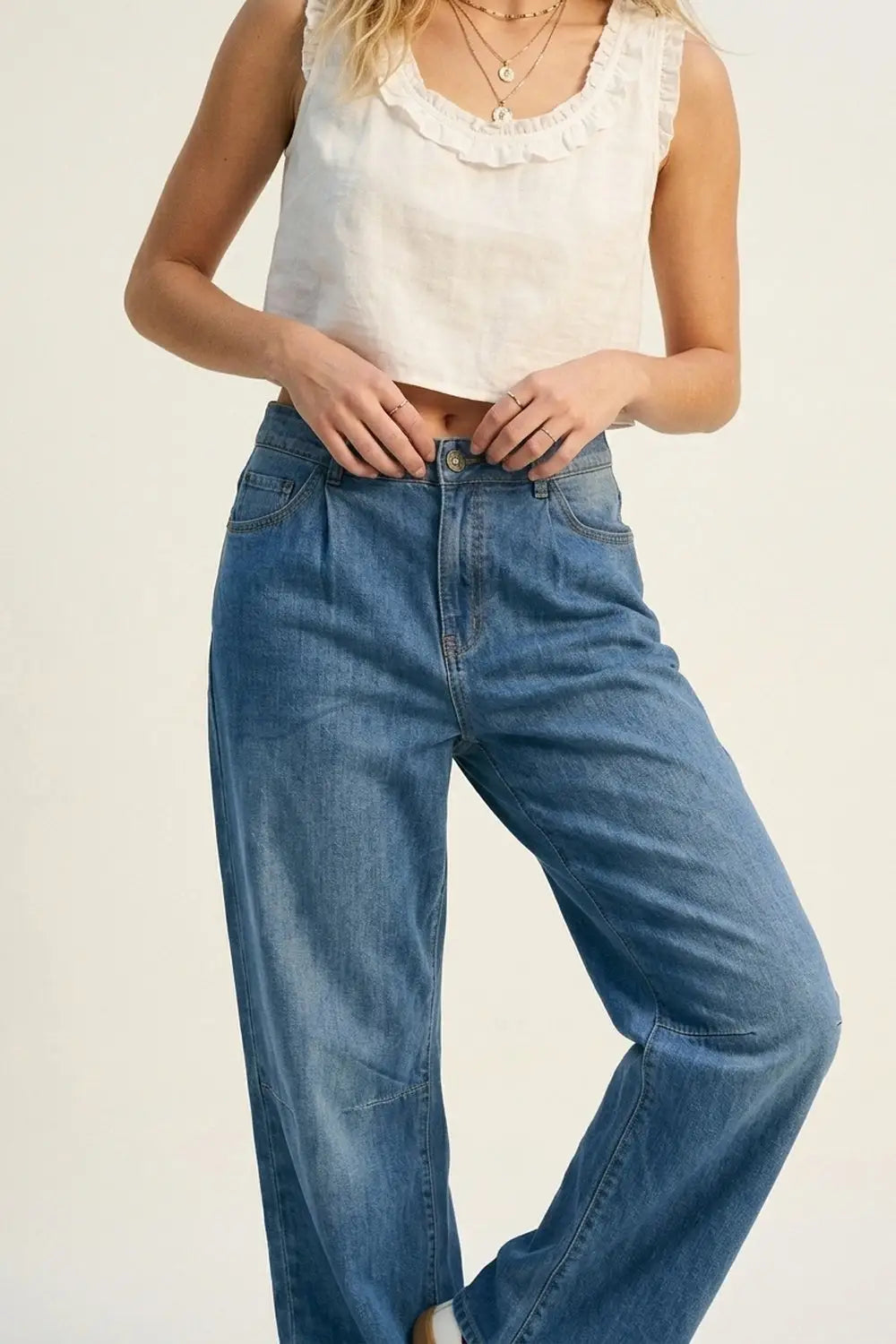 Lightweight Denim Wide-Leg Jeans with Curved Seam Detail