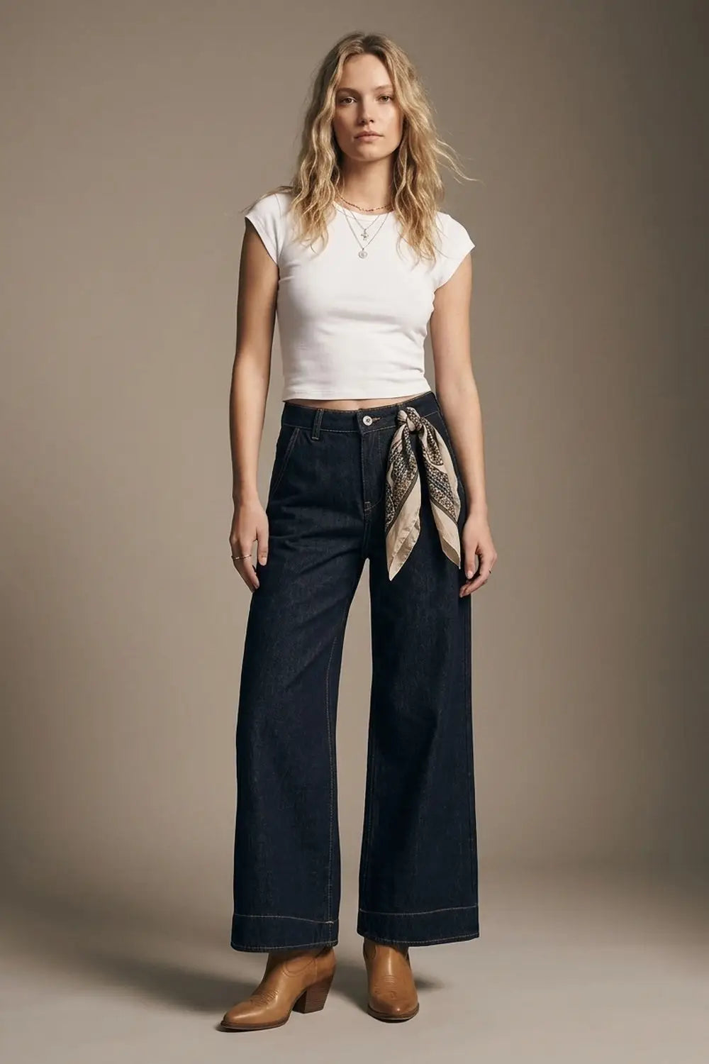 Dark Denim Wide-Leg Jeans with Contrast Stitching