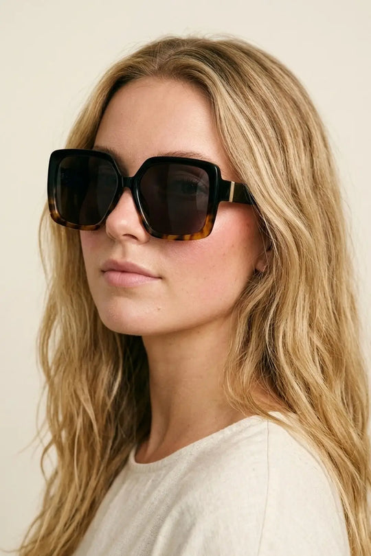Brown Tortoiseshell Oversize Square Frame Sunglasses With Black Gradient Lenses - BROWN / ONE - Sunglasses