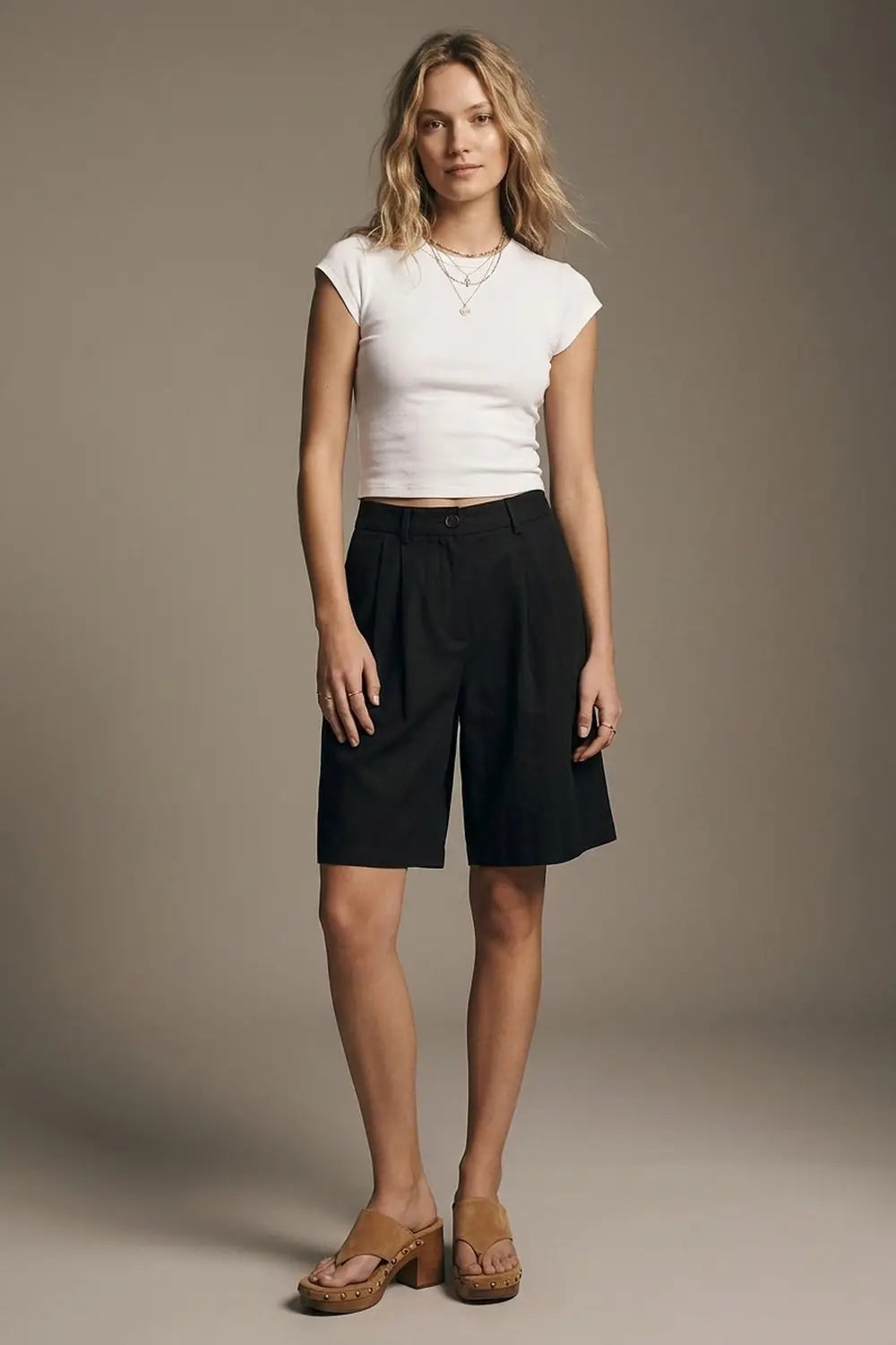 Black Pleated Bermuda Shorts with Knee-Length and Tailored Fit - Pants