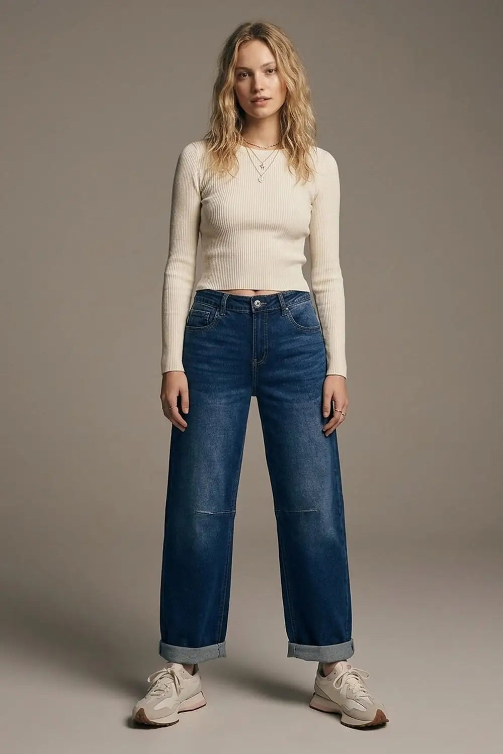Basic Barrel Style jeans in Mid Blue