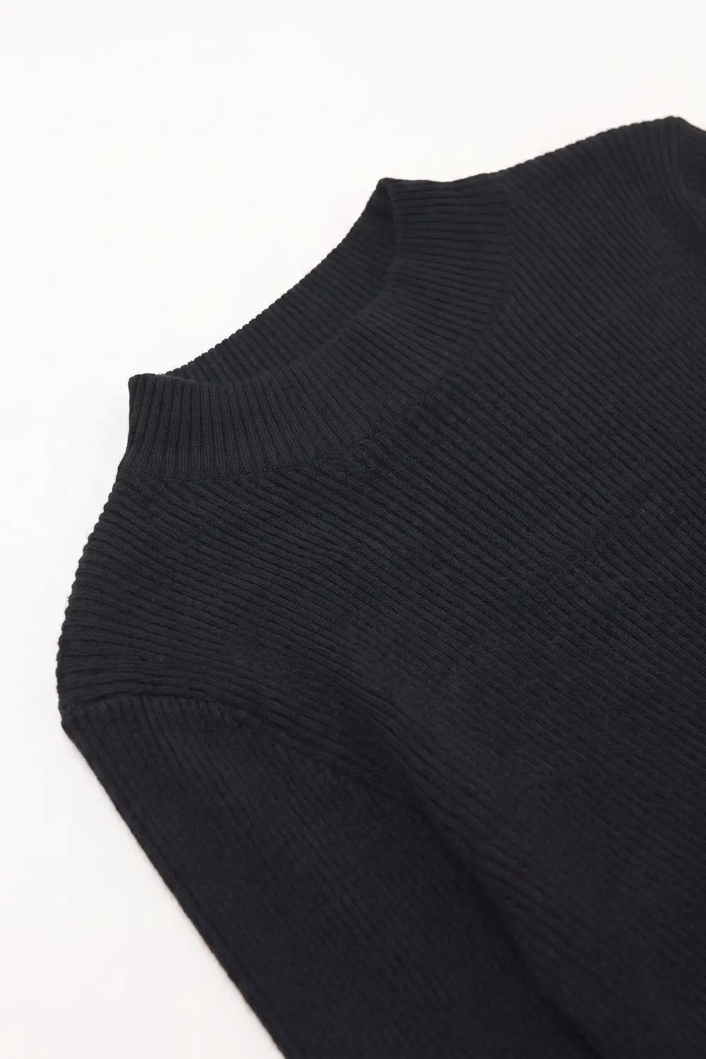 Fine Ribbed Merino Wool Sweater in navy with Mock neck
