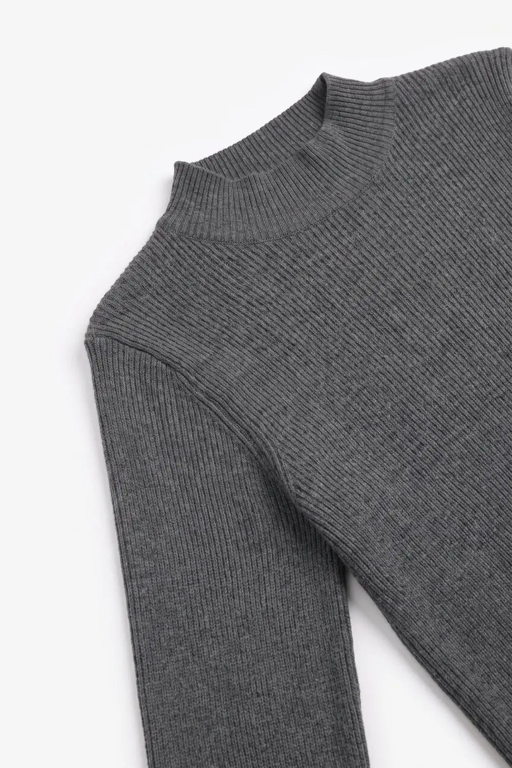 Fine Ribbed Merino Wool Sweater in grey with Mock neck