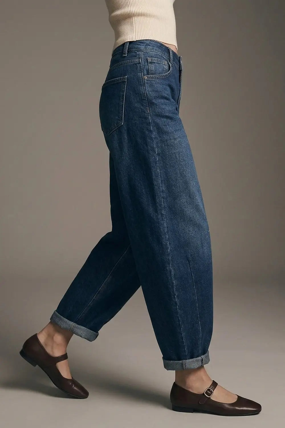 Barrel jeans with balloon-style knee seam detail