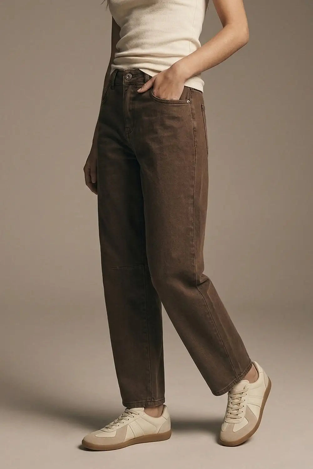 Comfortable stretch jeans with barrel leg in brown - Colored Jeans