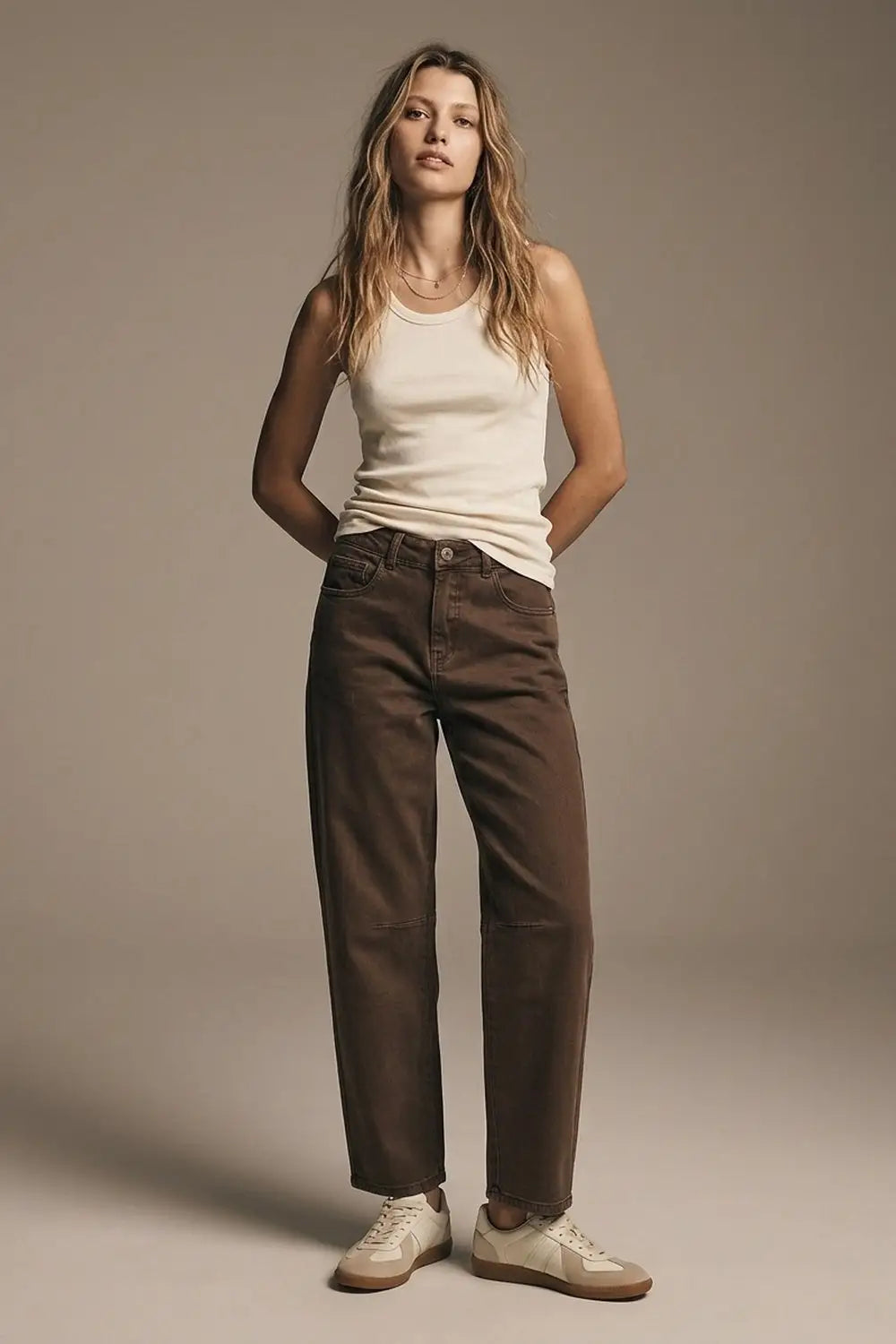 Comfortable stretch jeans with barrel leg in brown - Colored Jeans