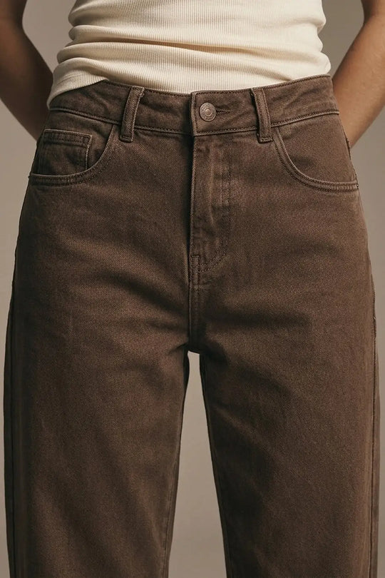 Comfortable stretch jeans with barrel leg in brown - Colored Jeans