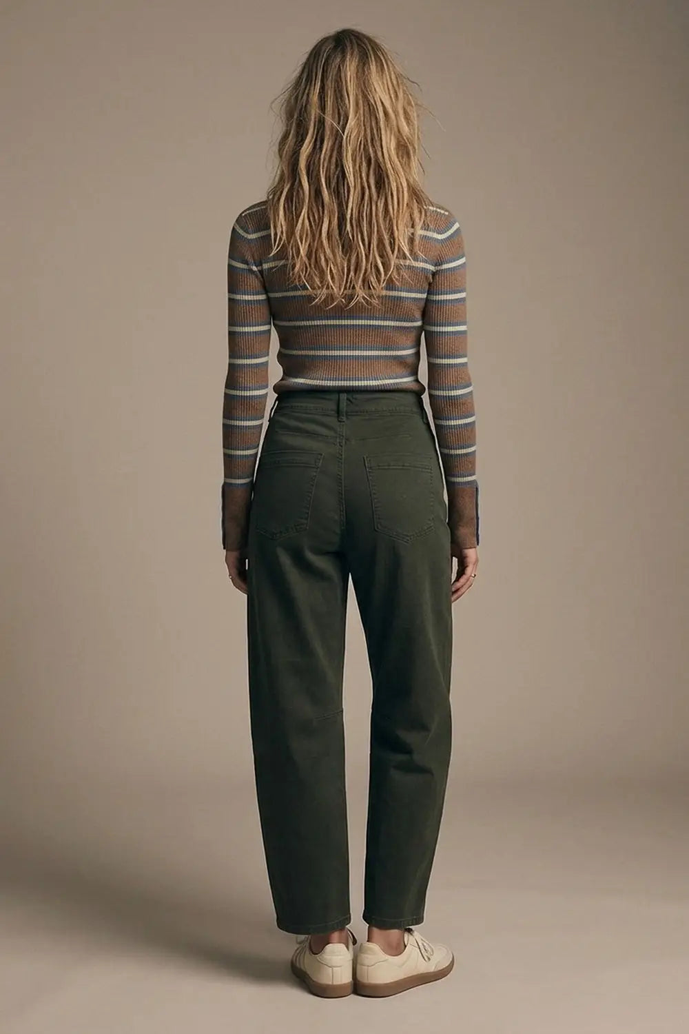 Comfortable stretch jeans with barrel leg in dark green - Colored Jeans