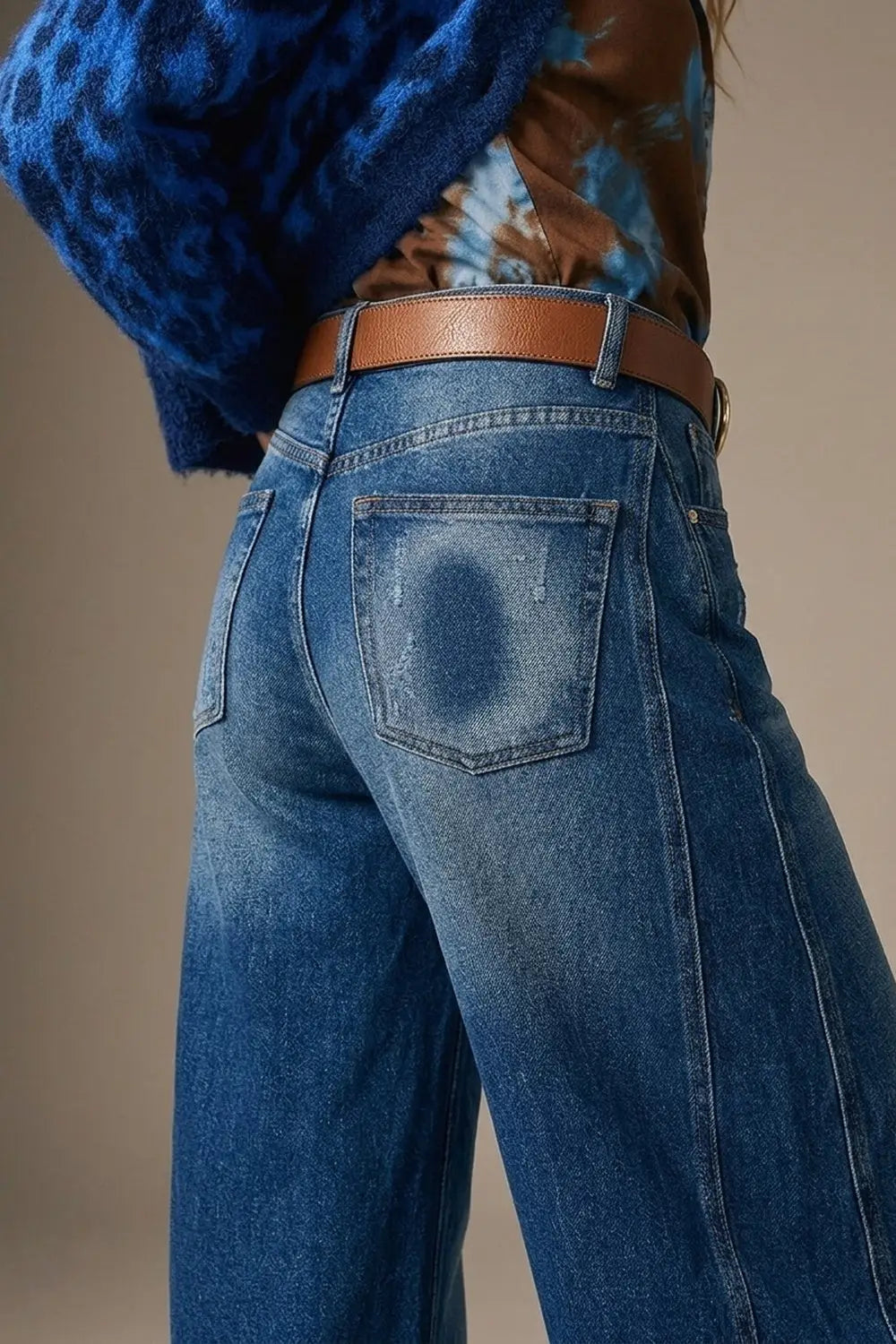jeans with two side seams and balloon effect