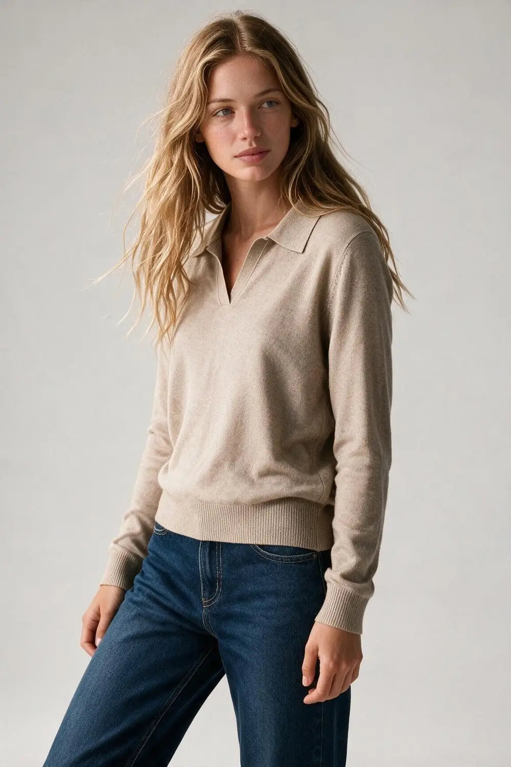 Beige Knitted polo collar with V-neckline no button placket - BEIGE / ONE - Polos