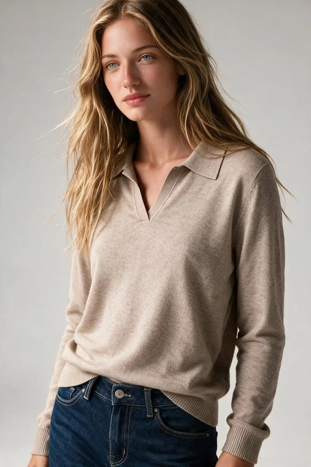 Beige Knitted polo collar with V-neckline no button placket - BEIGE / ONE - Polos