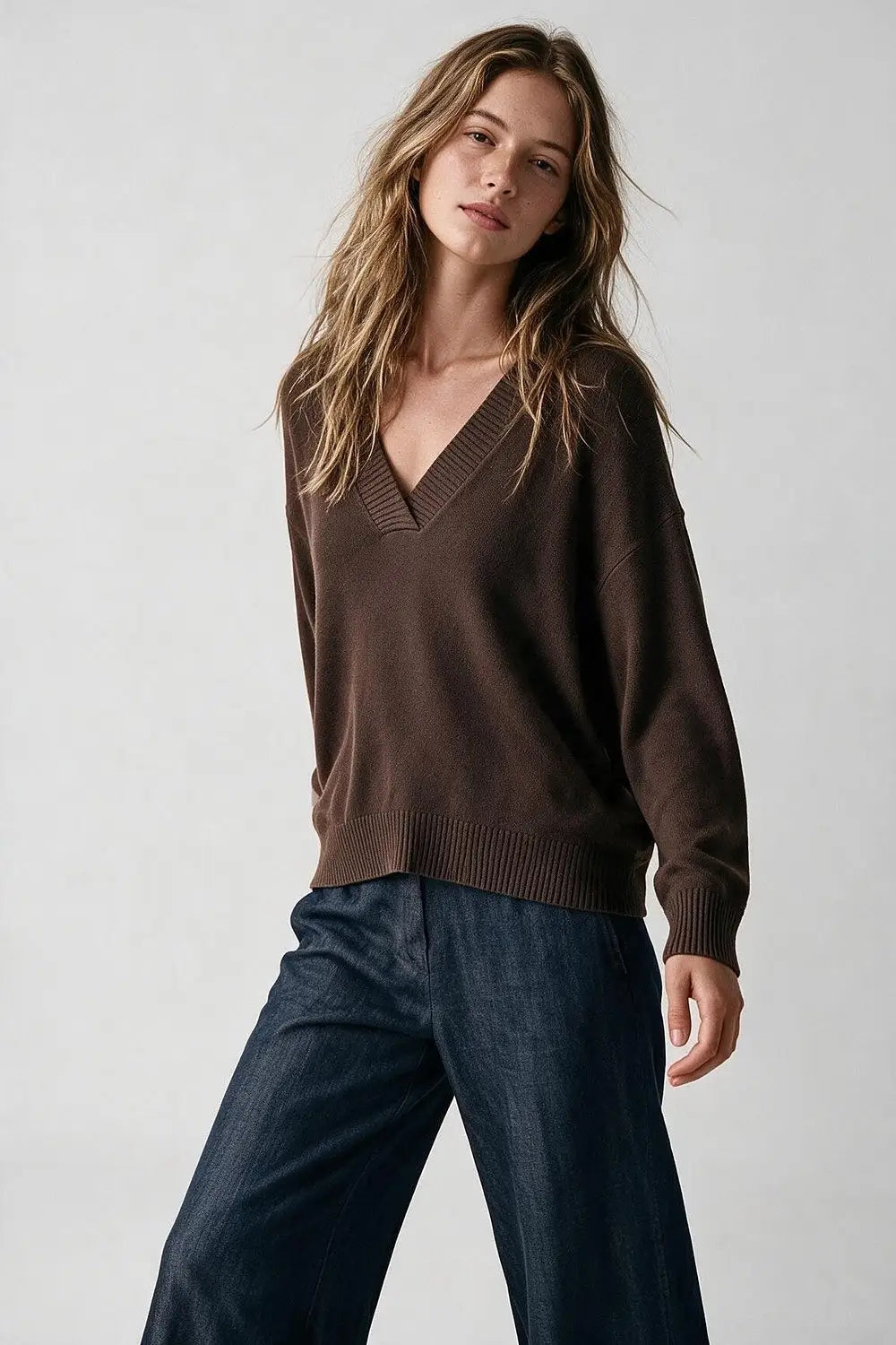brown warm Knit wide V-Neck jumper - BROWN / ONE - Sweaters