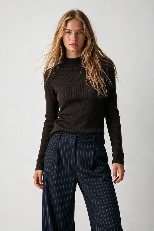 Fine Ribbed Merino Wool Sweater in brown with Mock neck
