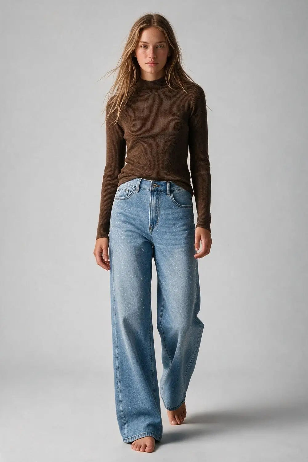 Fine Ribbed Merino Wool Sweater in camel with Mock neck