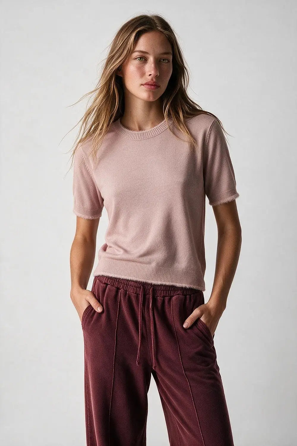 Dusty Pink Short Sleeve Crew Neck Sweater with Faux Fur Trim
