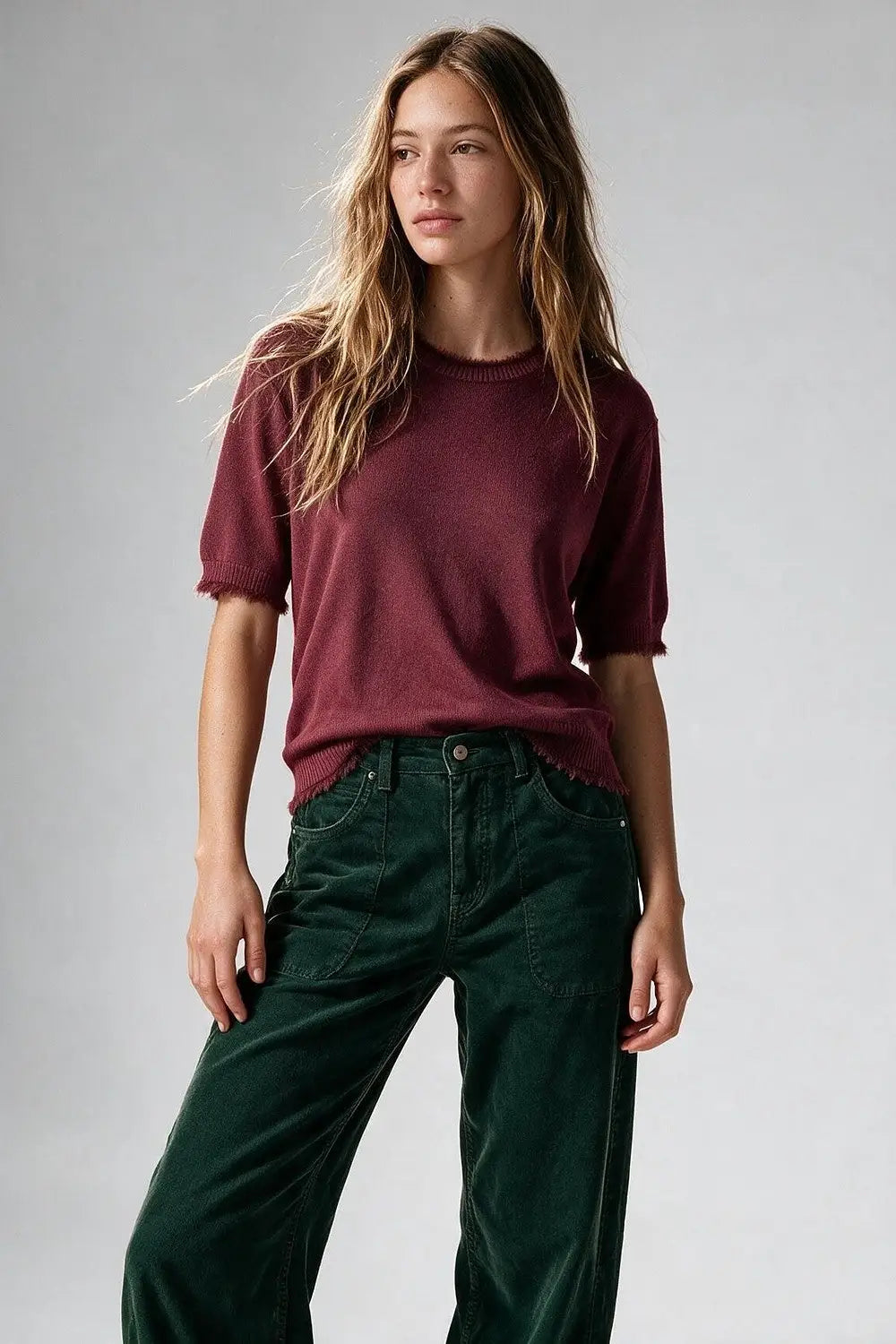 Burgundy Short Sleeve Crew Neck Sweater with Faux Fur Trim