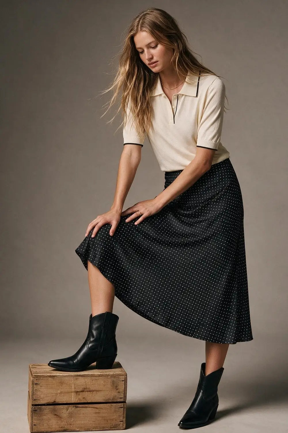 Black Polka-Dot Print Lightweight Woven A-Line Midi Skirt no waistband