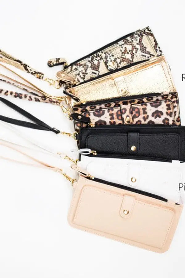 Bella Wristlet Credit Card Zipper Wallet