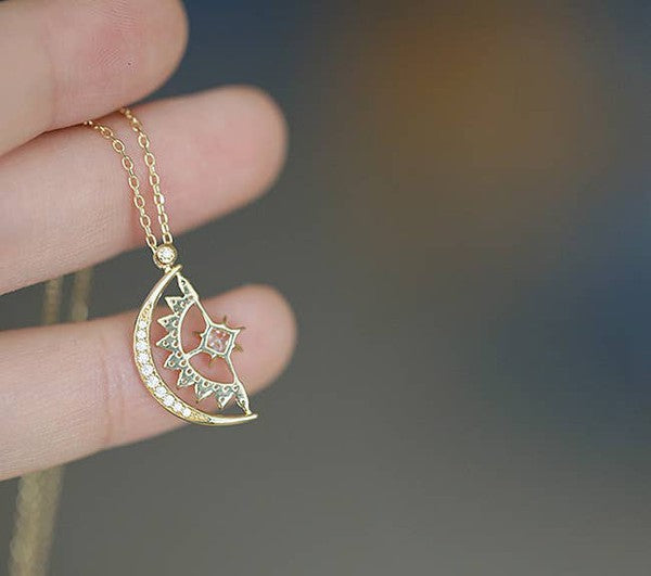 14K Gold Luna Necklace