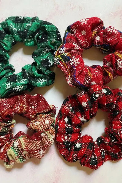 Merry Plaid Scrunch Set Of 4 - merry Plaid / OS