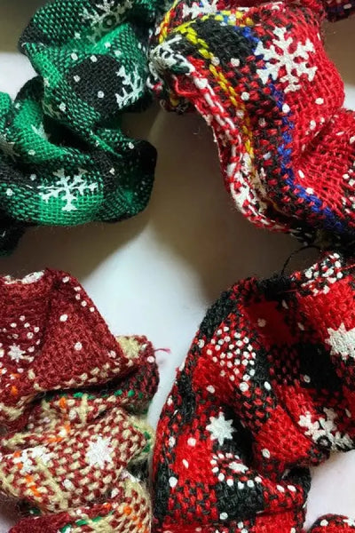 Merry Plaid Scrunch Set Of 4 - merry Plaid / OS