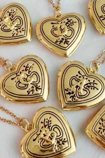 Nostalgic Heart Initial Open Locket Necklace - Jewelry