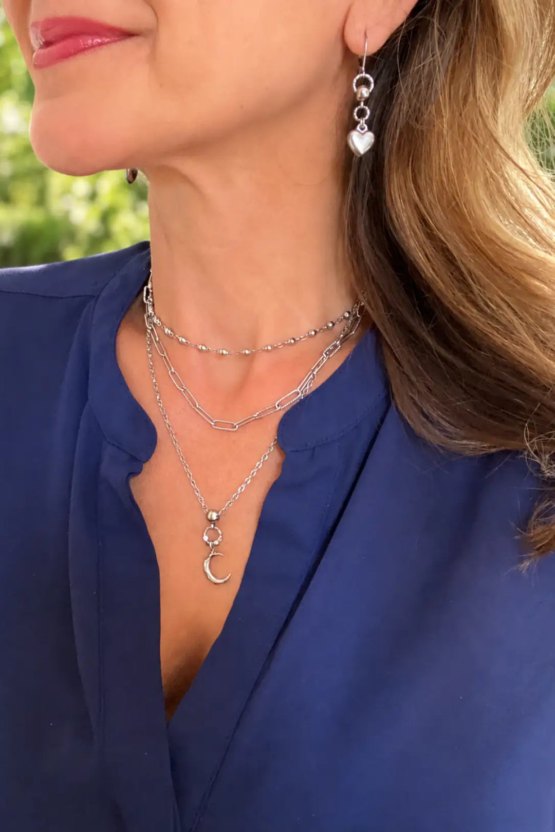 TINY MOON NECKLACE