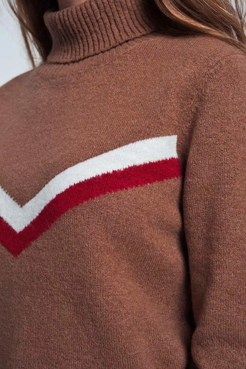 sweater with chevron detail in brown - Sweaters