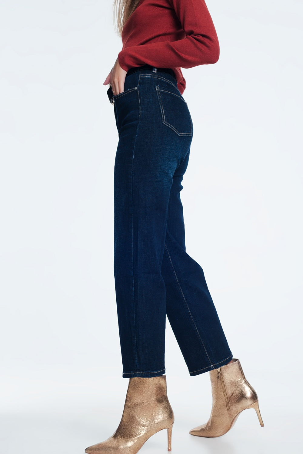 Dark blue mom jeans