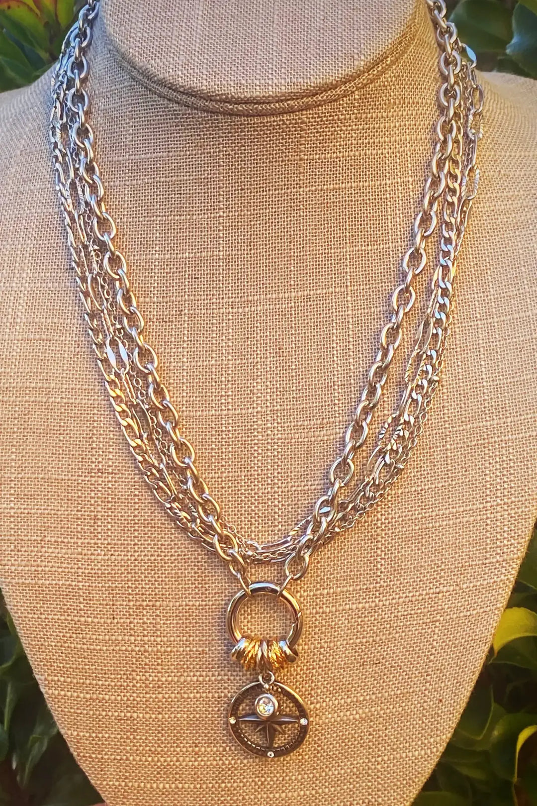 MULTI CHAIN NECKLACE