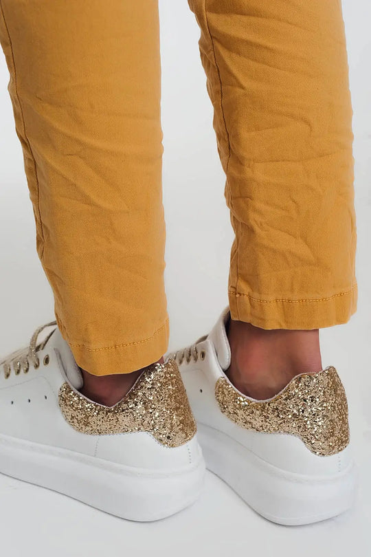 straight cut pants in mustard - Colored Jeans