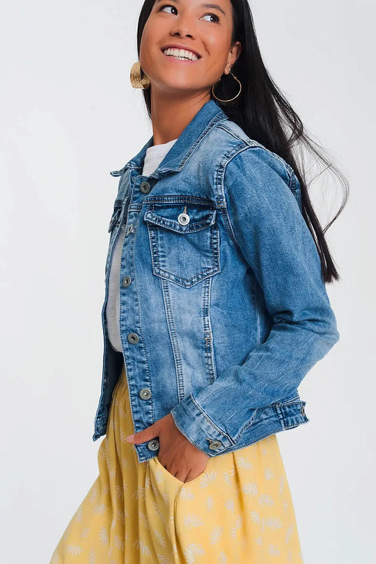 Cropped denim jacket in light blue wash - Jackets